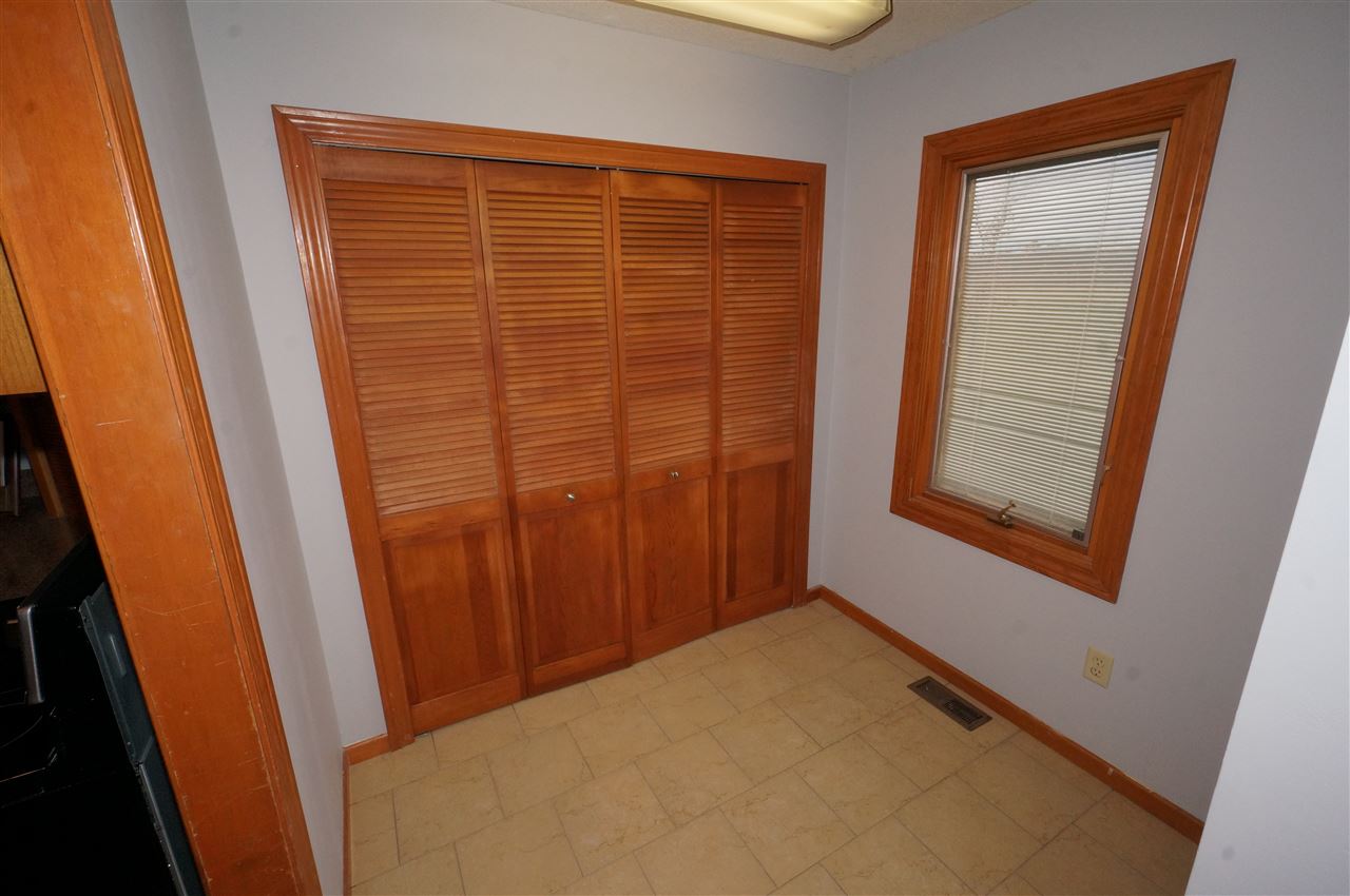 9203 Springbreeze Ct. Fort Wayne, IN 46804 - Photo 16 of 35 Gallery Image 16