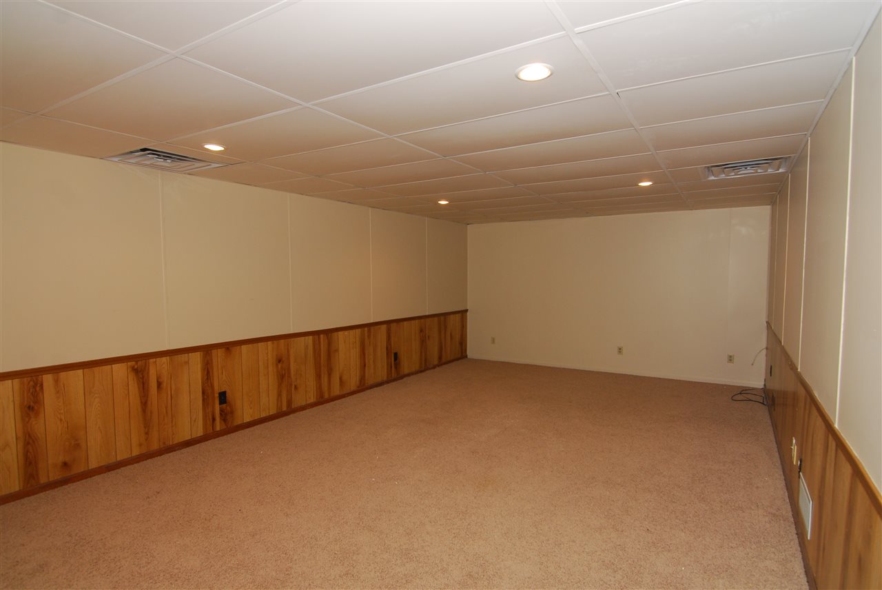 9203 Springbreeze Ct. Fort Wayne, IN 46804 - Photo 22 of 35 Gallery Image 22