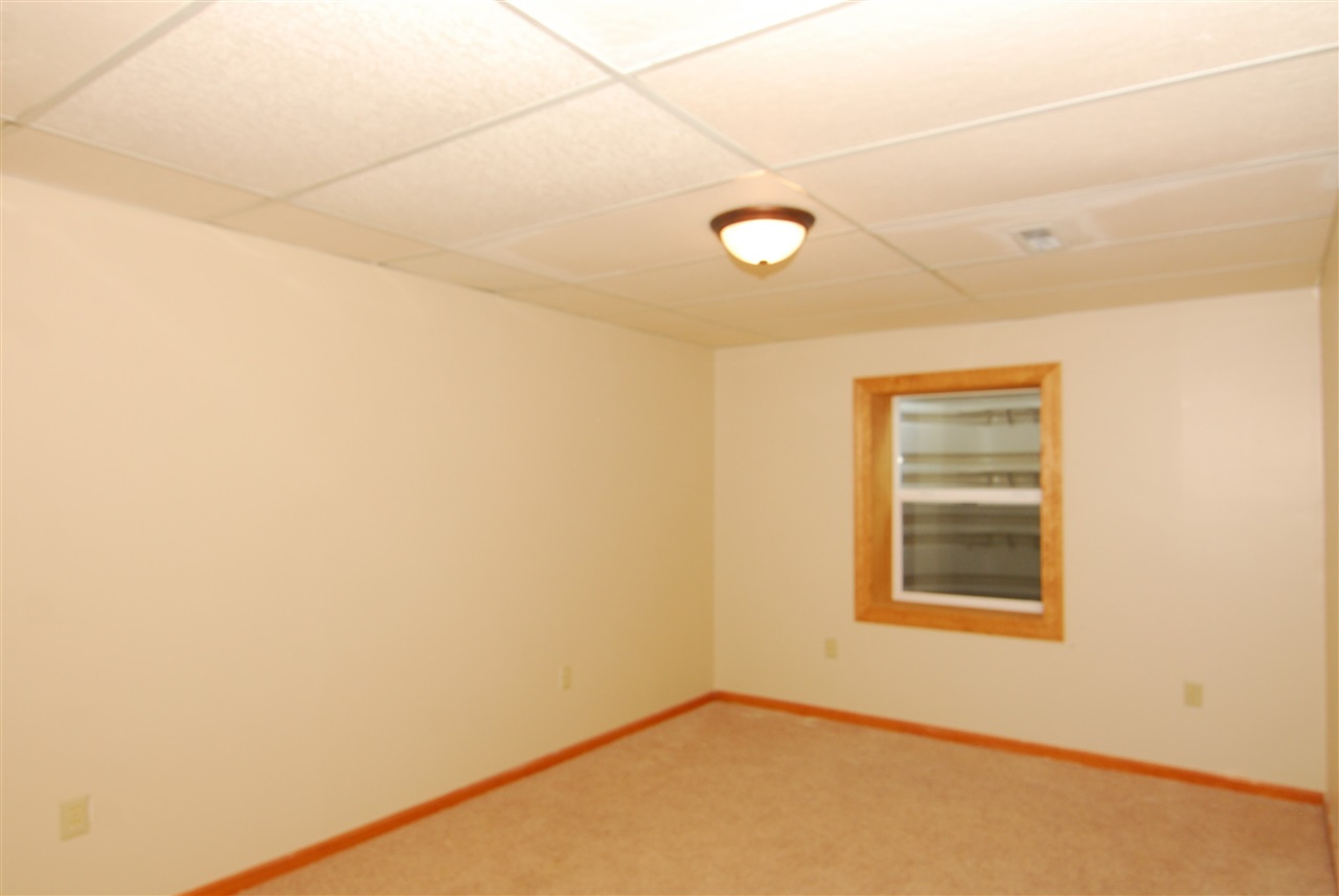 9203 Springbreeze Ct. Fort Wayne, IN 46804 - Photo 23 of 35 Gallery Image 23