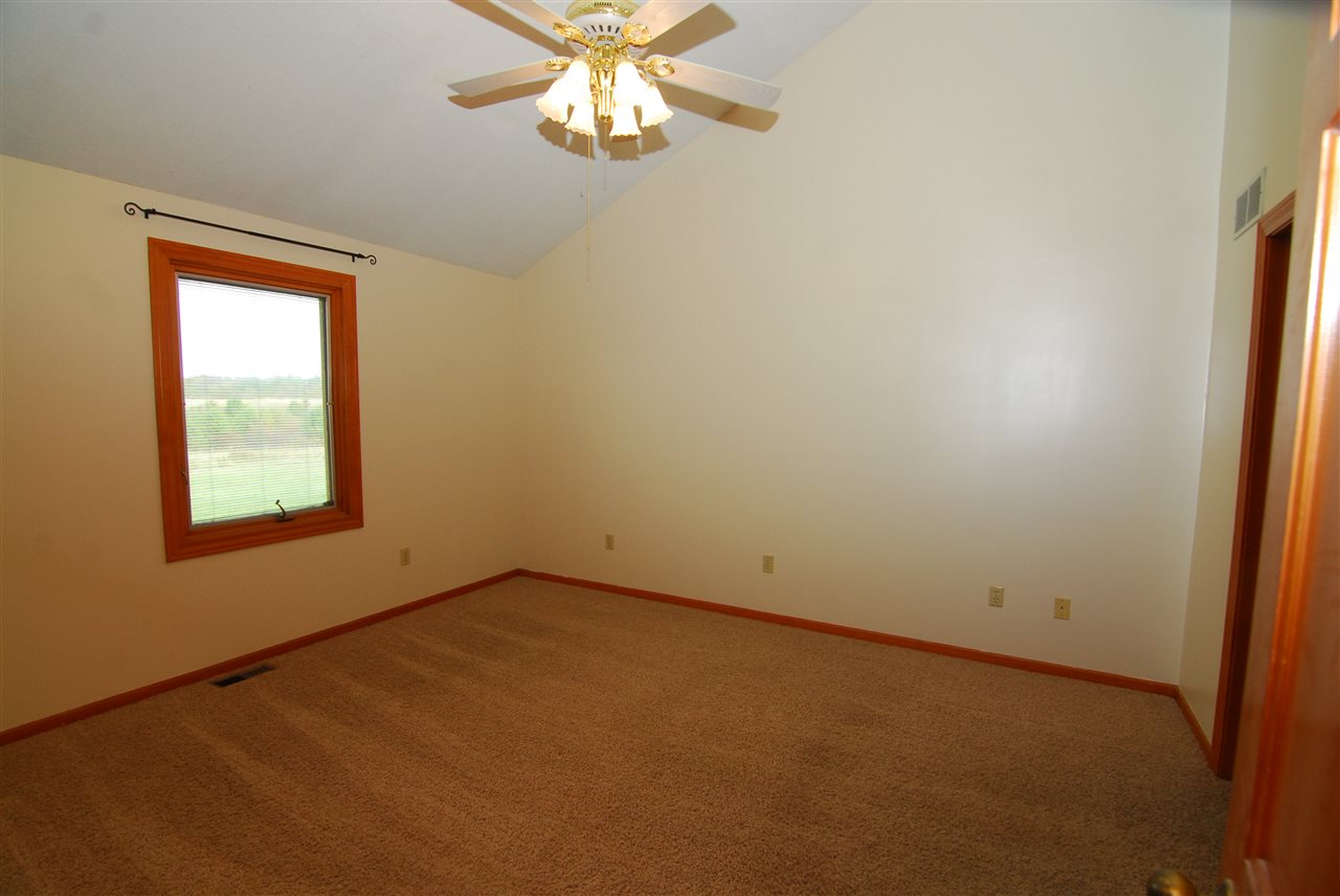 9203 Springbreeze Ct. Fort Wayne, IN 46804 - Photo 27 of 35 Gallery Image 27