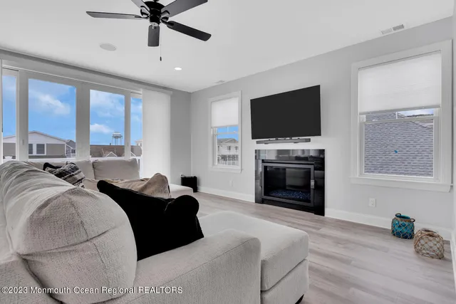 $8,000 | 106 8th Avenue, Seaside Park, NJ 08752