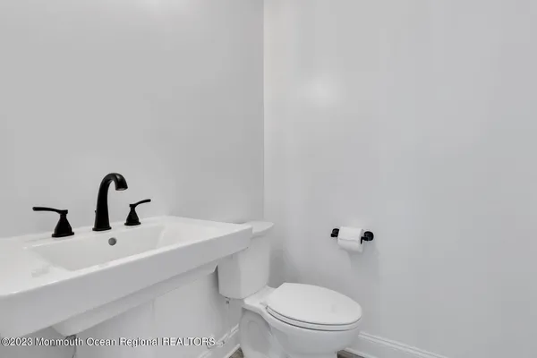 $8,000 | 106 8th Avenue, Seaside Park, NJ 08752