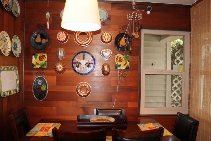 10433 Rockingham Drive Rancho Cordova, CA 95670 - Photo 11 of 34 Cozy eat-in Kitchen.