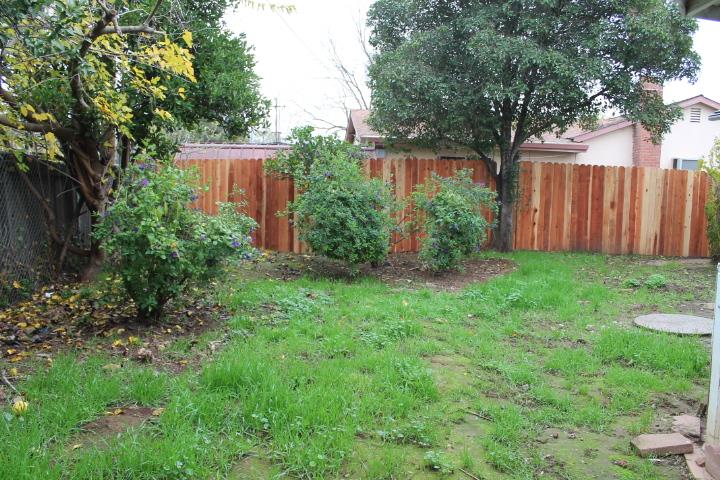 10433 Rockingham Drive Rancho Cordova, CA 95670 - Photo 23 of 34 a view of a back yard
