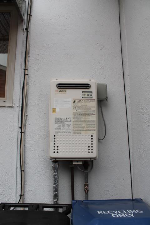 10433 Rockingham Drive Rancho Cordova, CA 95670 - Photo 33 of 34 a view of bathroom