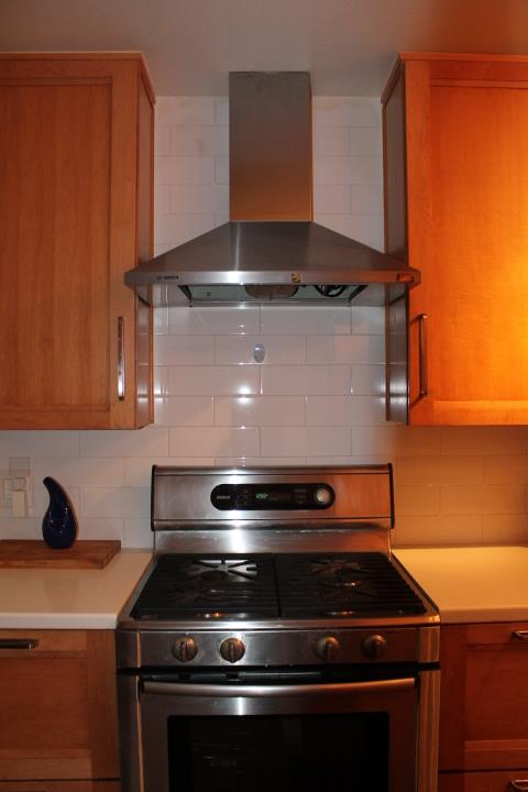 10433 Rockingham Drive Rancho Cordova, CA 95670 - Photo 9 of 34 a close view of stove and microwave