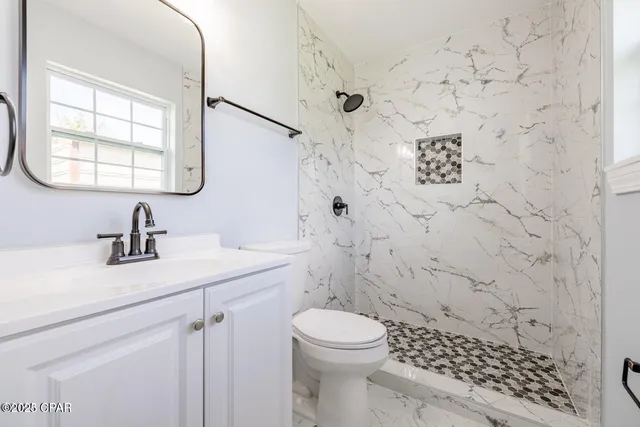 $289,000 | 502 East Pine Forest Drive, Lynn Haven, FL 32444