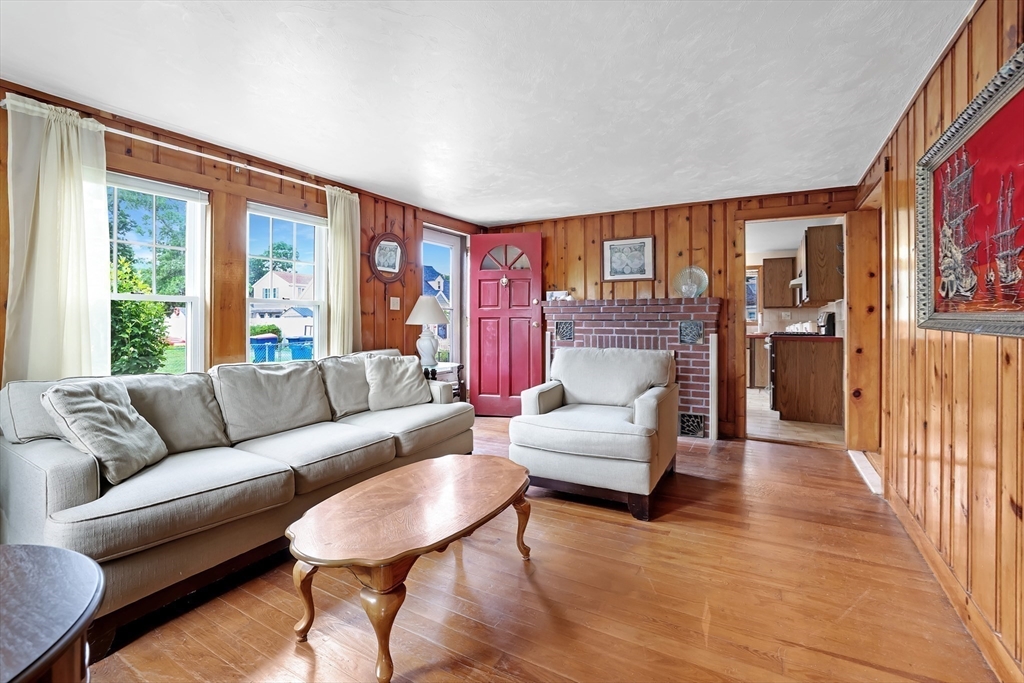 17 Swift Avenue Wareham, MA 02571 - Photo 14 of 30