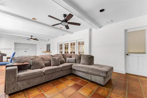 $957,000 | 680 Southwest 75th Avenue, Plantation, FL 33317