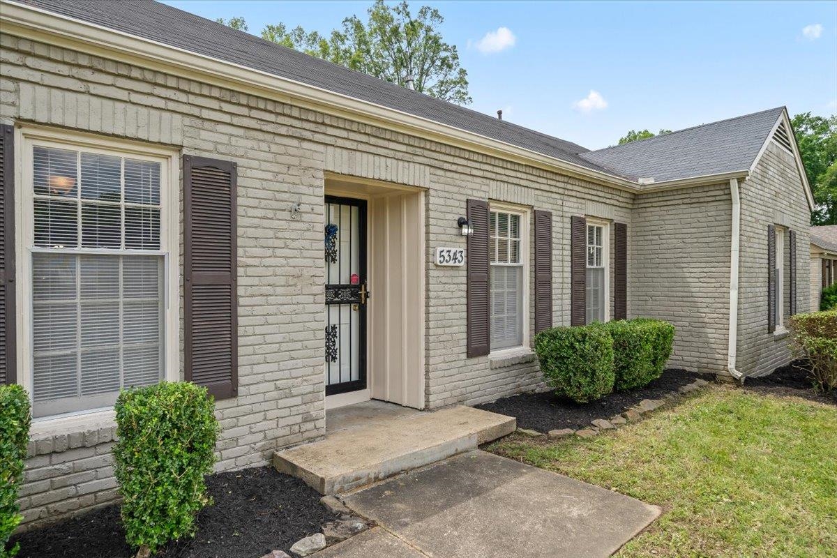 5343 Quince Road Memphis, TN 38119 - Photo 2 of 33 a view of a entryway door front of a house