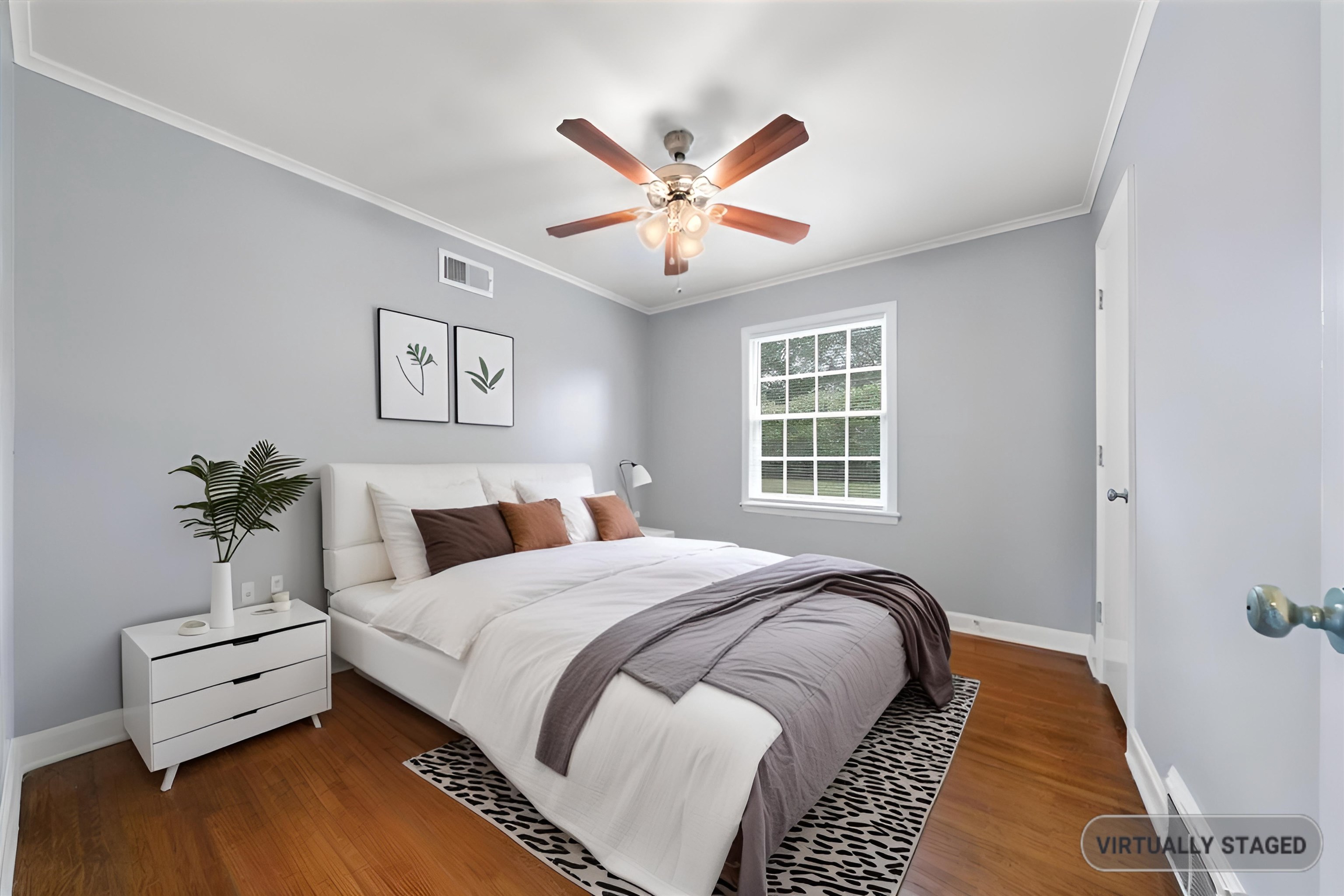 5343 Quince Road Memphis, TN 38119 - Photo 27 of 33 a bed room with a bed and a window