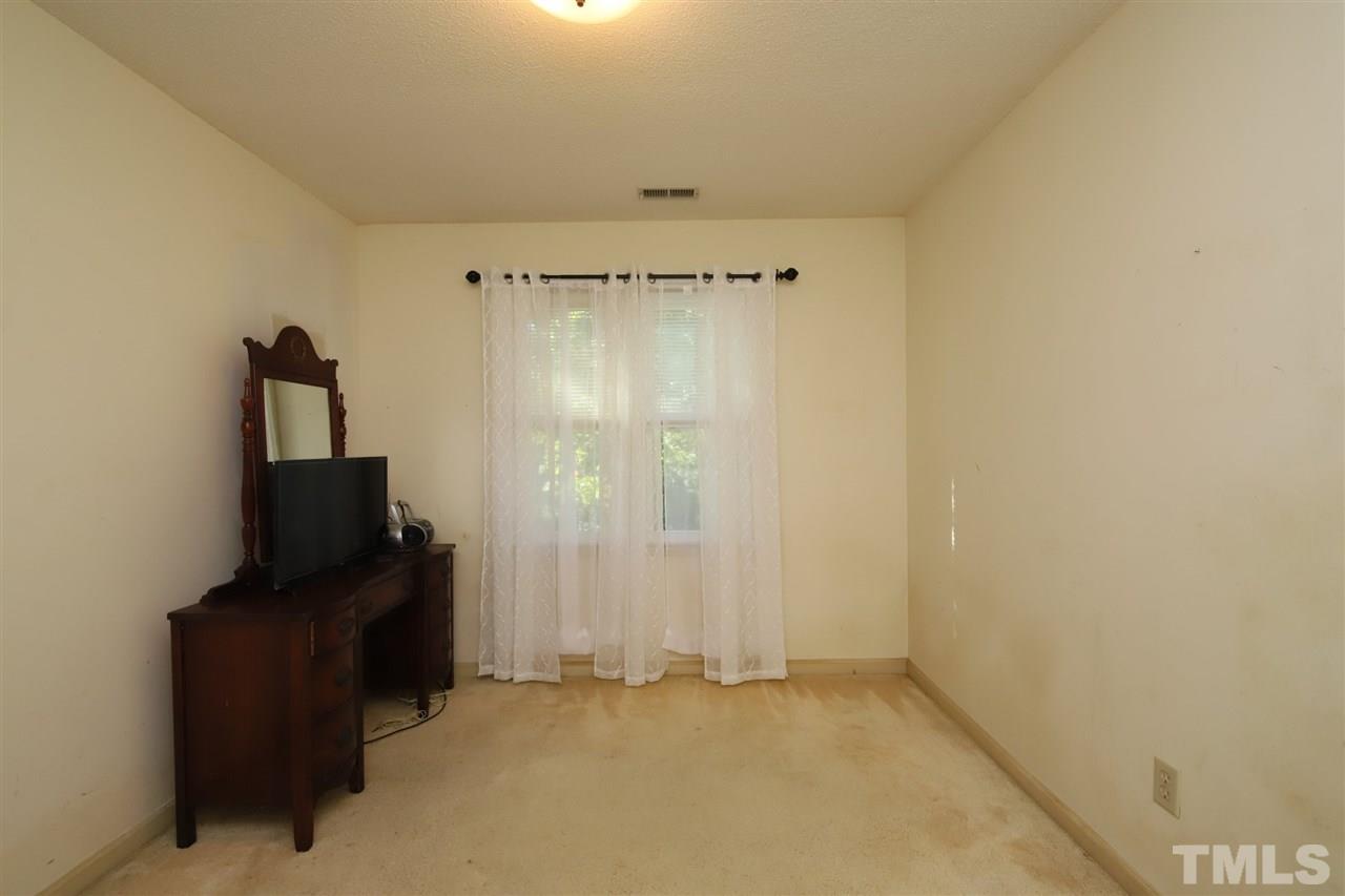 8212 Round Oak Road Raleigh, NC 27616 - Photo 29 of 30 Gallery Image 29