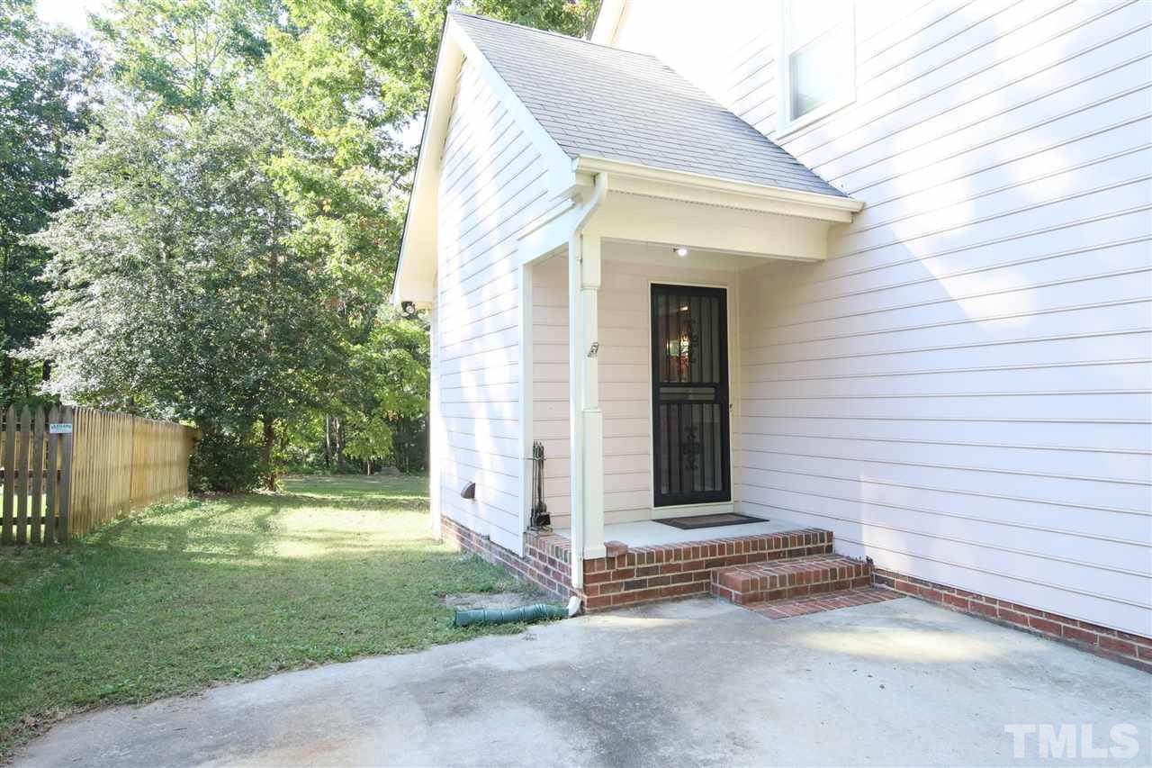 8212 Round Oak Road Raleigh, NC 27616 - Photo 4 of 30 Gallery Image 4