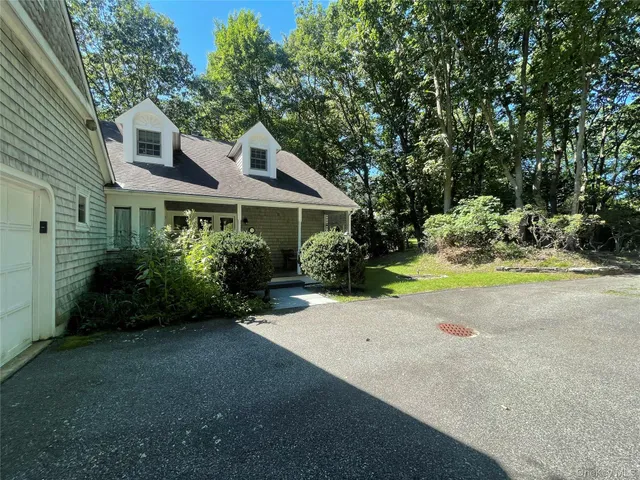 $4,500 | 106 Laurel Lane, Port Jefferson, NY 11777
