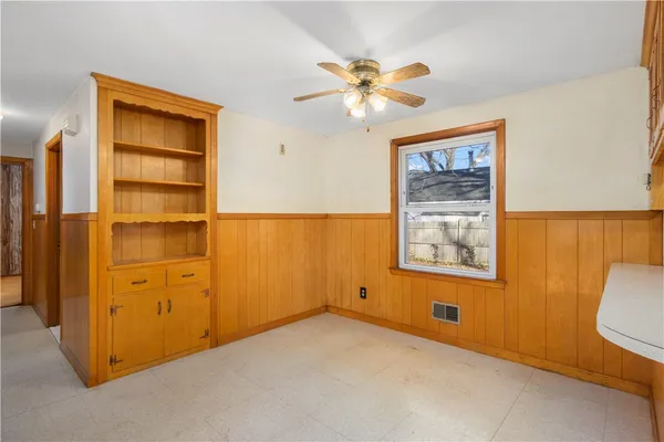 $350,000 | 130 Brentwood Avenue, Warwick, RI 02886