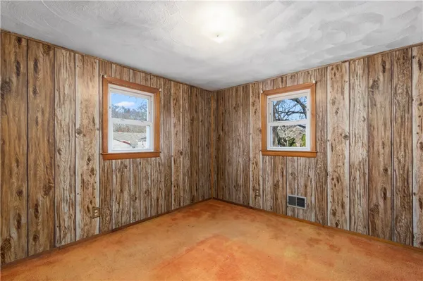 $350,000 | 130 Brentwood Avenue, Warwick, RI 02886