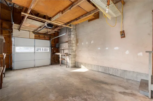 $350,000 | 130 Brentwood Avenue, Warwick, RI 02886