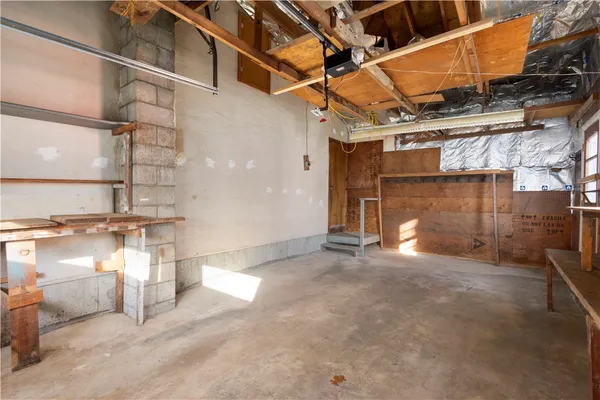 $350,000 | 130 Brentwood Avenue, Warwick, RI 02886