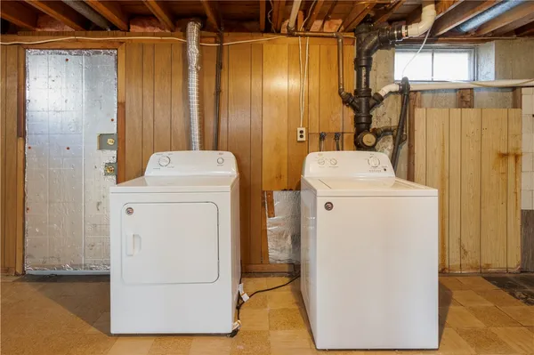 $350,000 | 130 Brentwood Avenue, Warwick, RI 02886