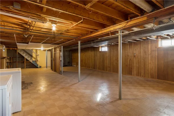 $350,000 | 130 Brentwood Avenue, Warwick, RI 02886