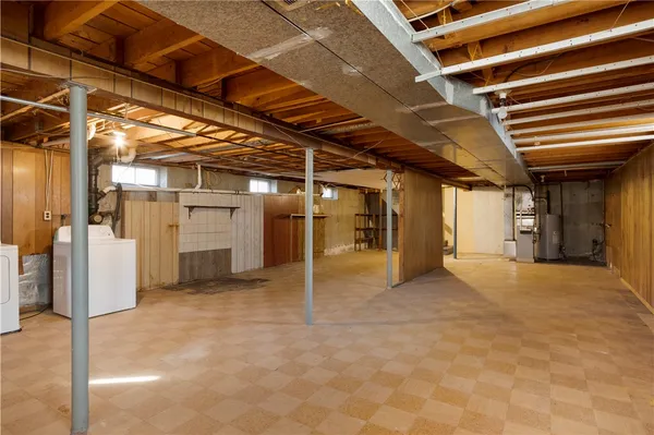 $350,000 | 130 Brentwood Avenue, Warwick, RI 02886