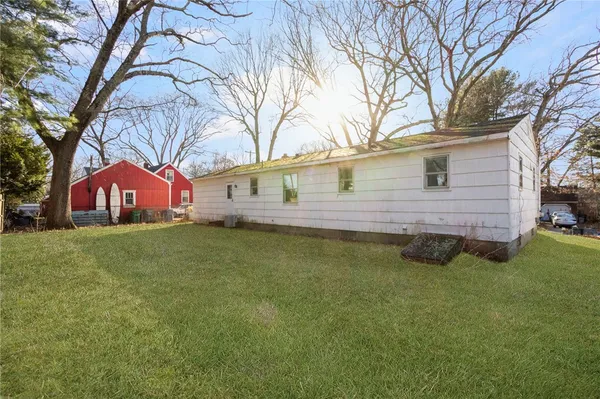 $350,000 | 130 Brentwood Avenue, Warwick, RI 02886