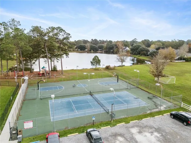 $345,000 | 1824 Palmer Court, Mandeville, LA 70448