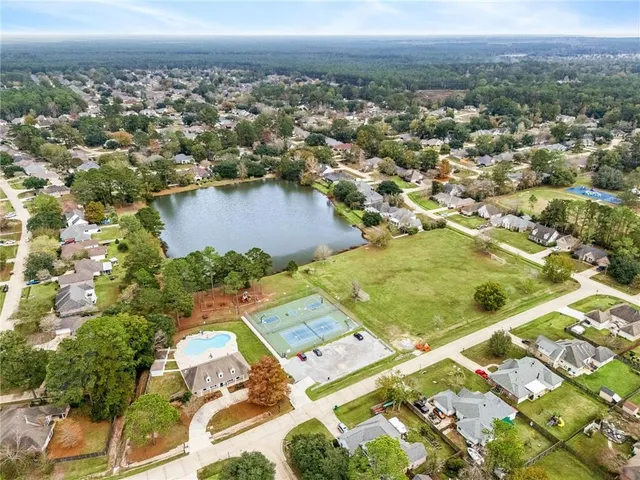 $345,000 | 1824 Palmer Court, Mandeville, LA 70448