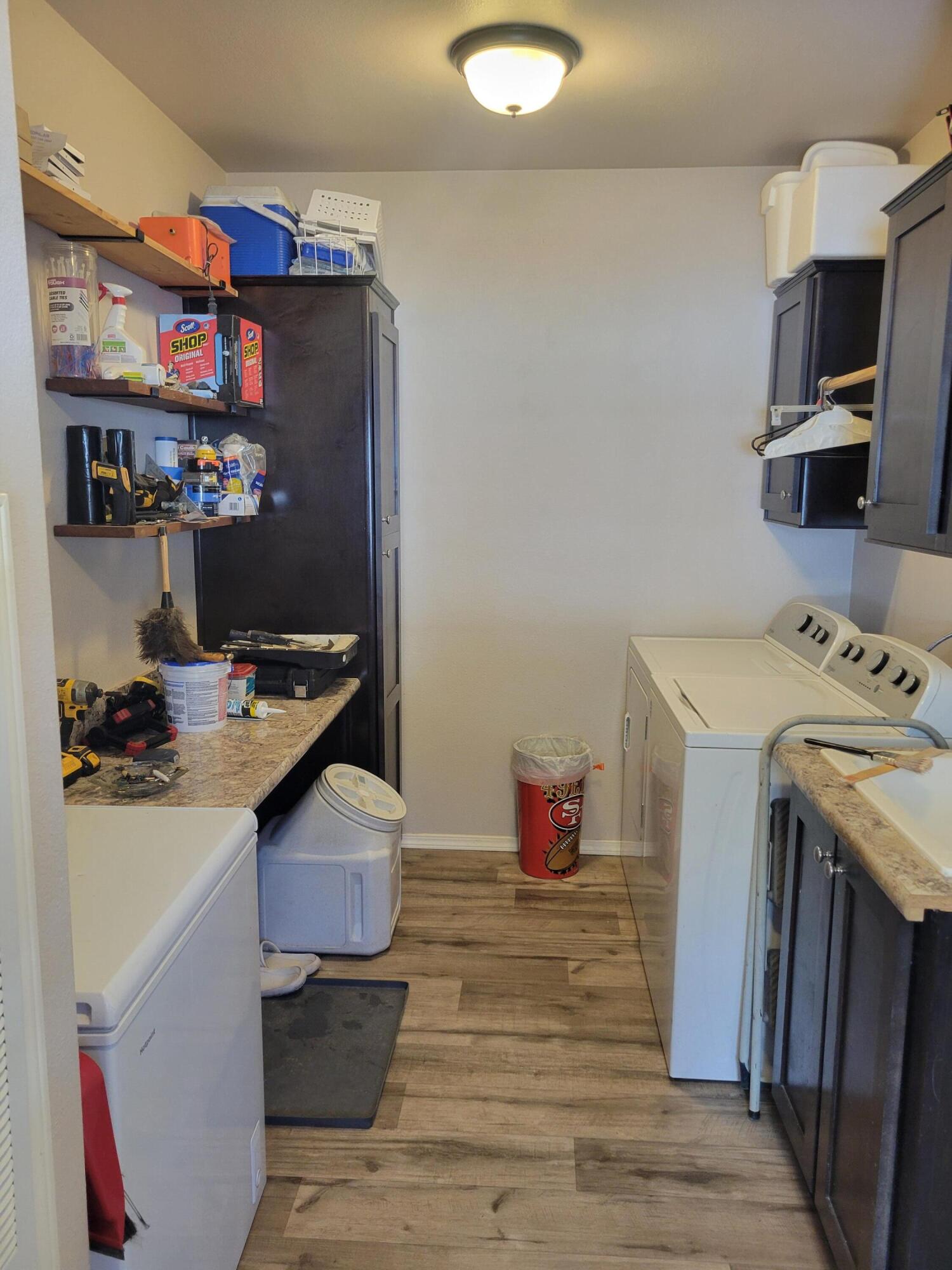 2000 Stringer Gap Road Grants Pass, OR 97527 - Photo 10 of 50 Laundry Room