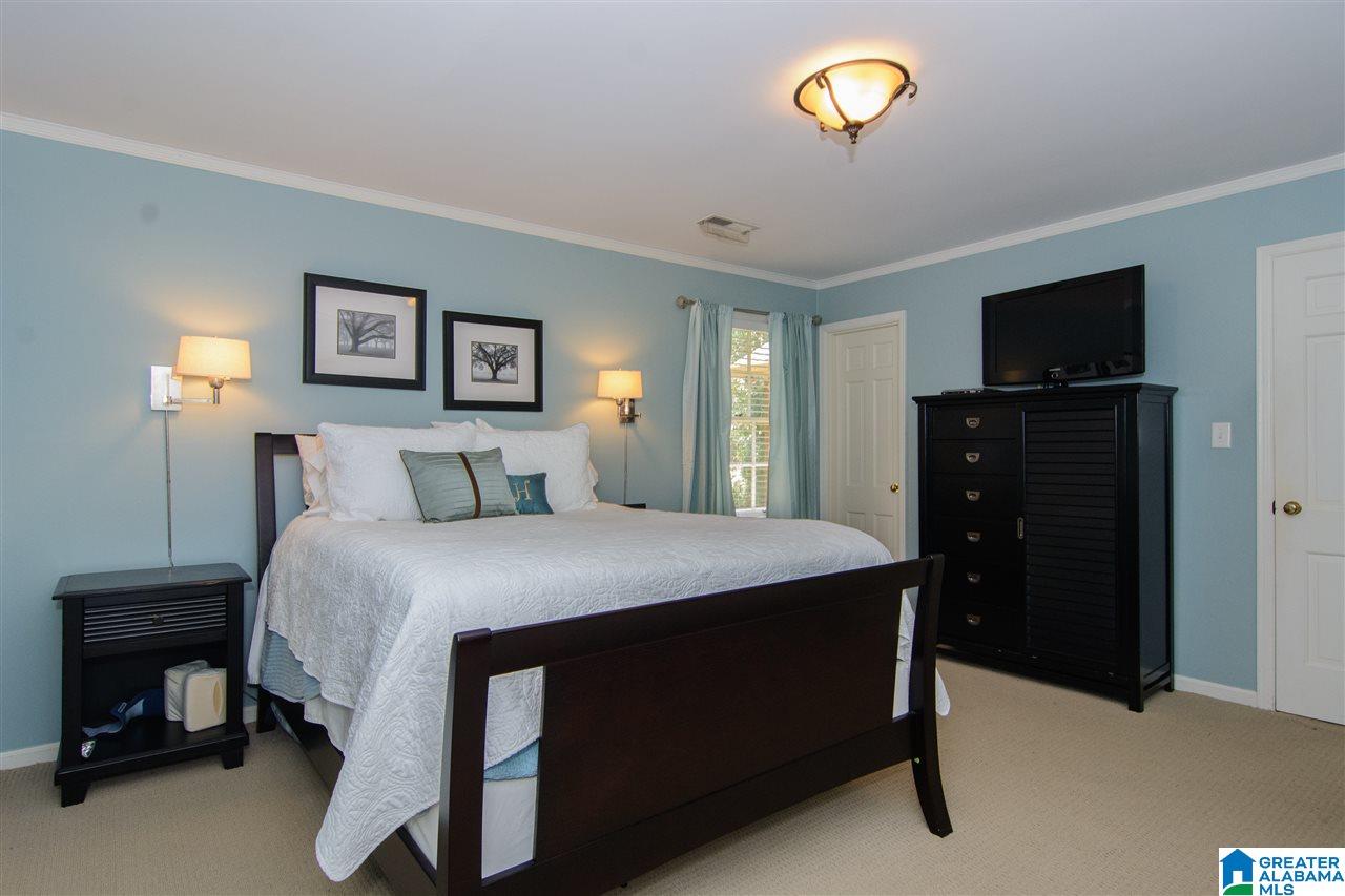 1313 Round Hill Road Birmingham, AL 35216 - Photo 13 of 32