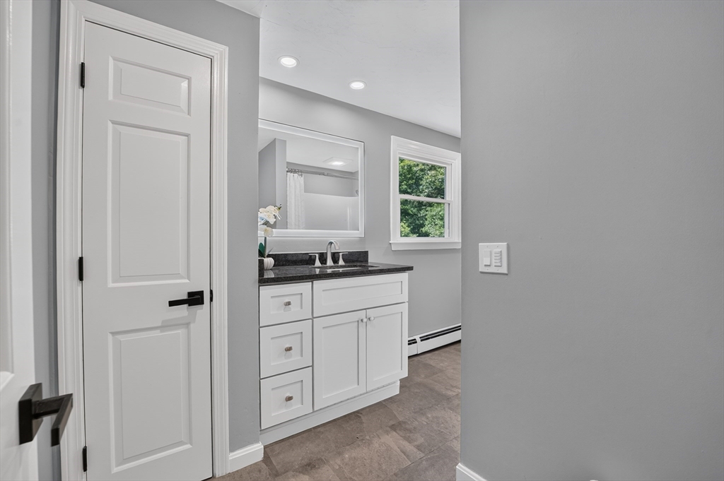 128 Providence Road Grafton, MA 01519 - Photo 20 of 34