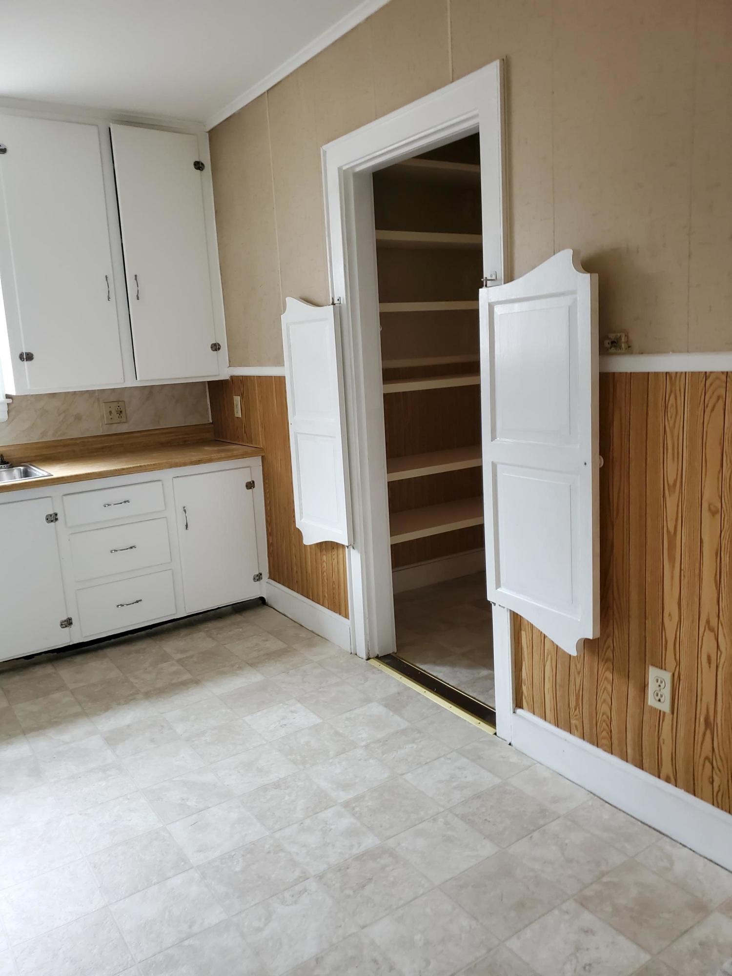 19 Union Street Waterville, ME 04901 - Photo 12 of 30 20200430_143405