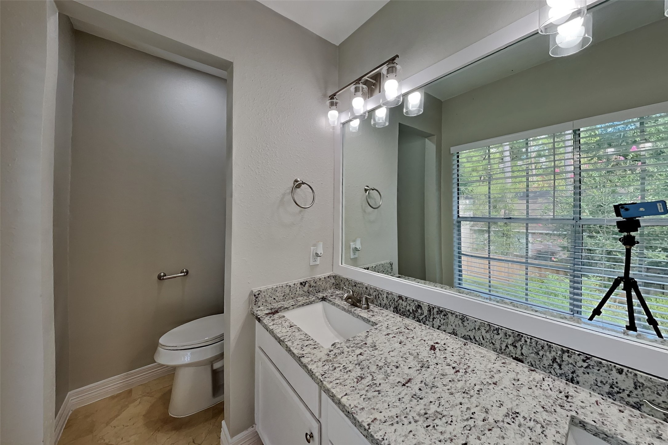 38 Still Corner Place Spring, TX 77381 - Photo 12 of 19