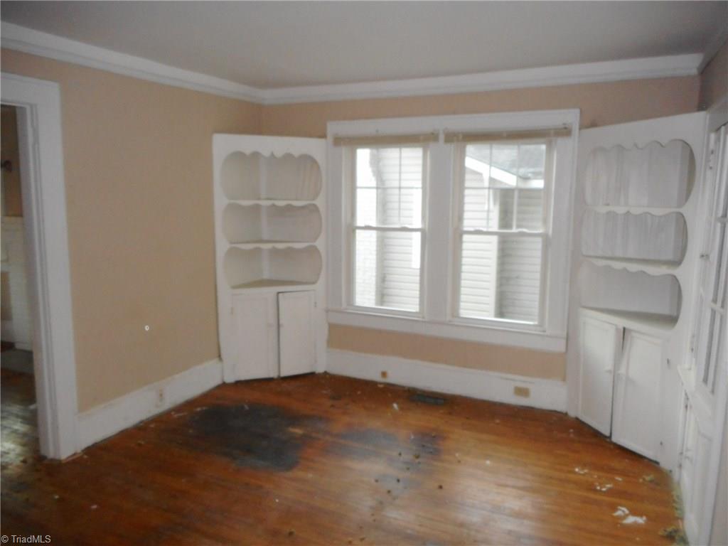 212 Grand Street High Point, NC 27260 - Photo 5 of 9 Gallery Image 5