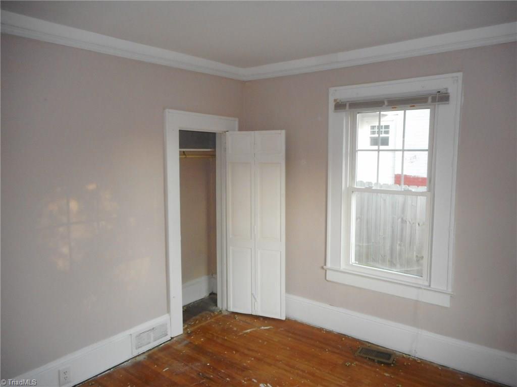 212 Grand Street High Point, NC 27260 - Photo 7 of 9 Gallery Image 7