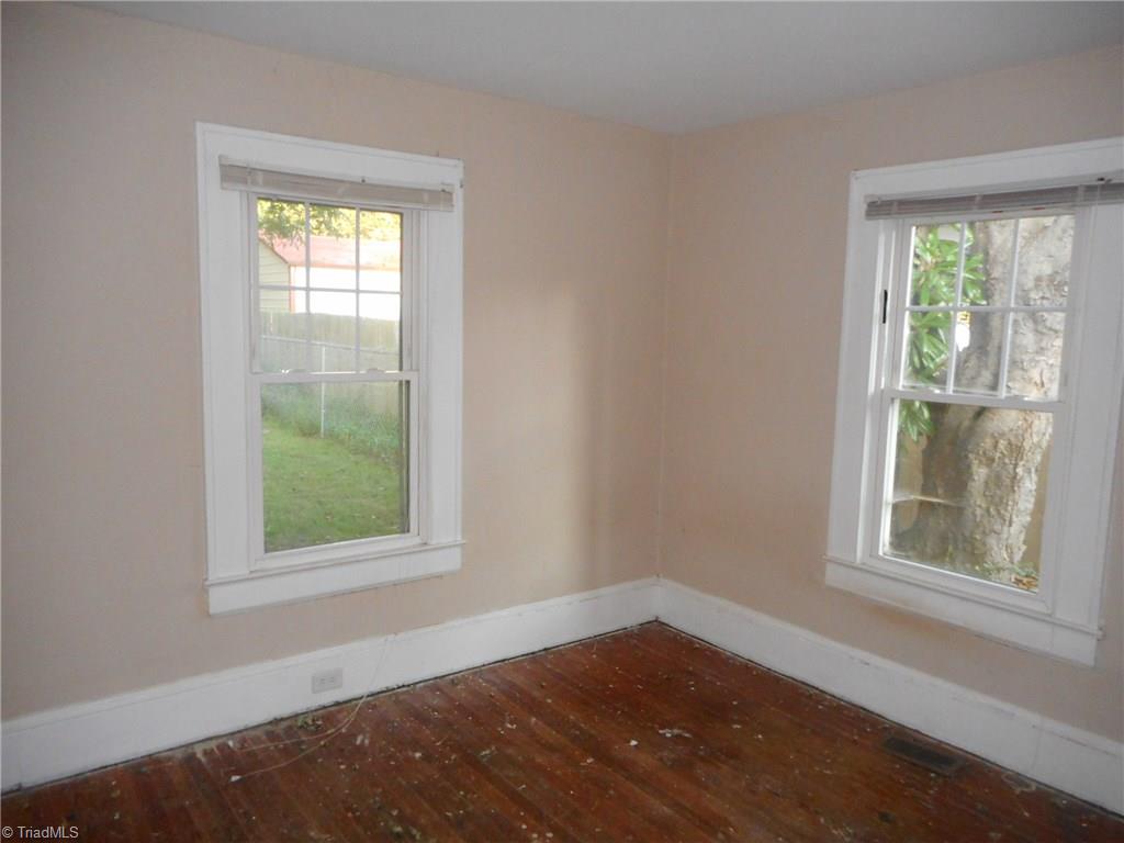 212 Grand Street High Point, NC 27260 - Photo 8 of 9 Gallery Image 8
