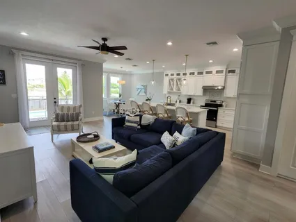 $1,125,000 | 3997 Southeast Barcelona Street, Stuart, FL 34997