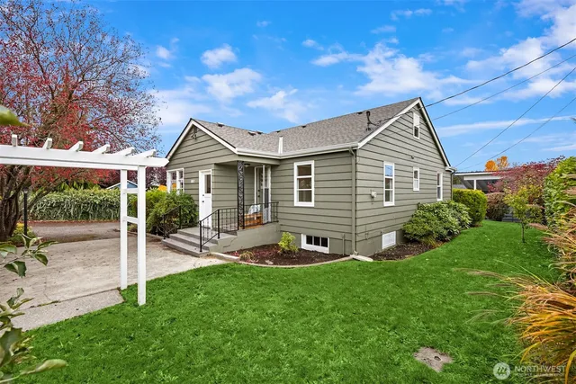 $618,000 | 18152 6th Avenue Northeast, Poulsbo, WA 98370