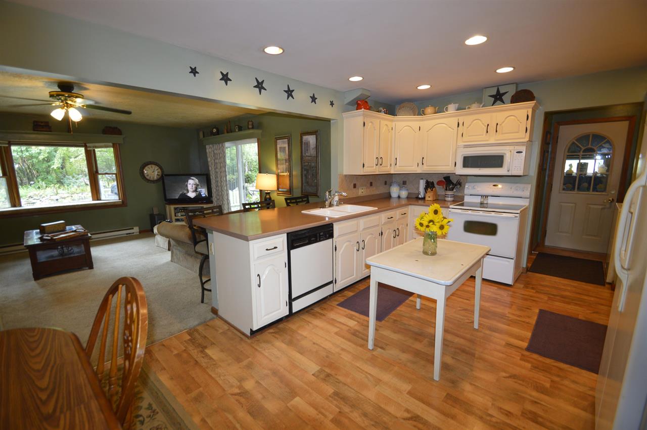 2203 West Pleasant Center Road Fort Wayne, IN 46819 - Photo 7 of 32 Gallery Image 7