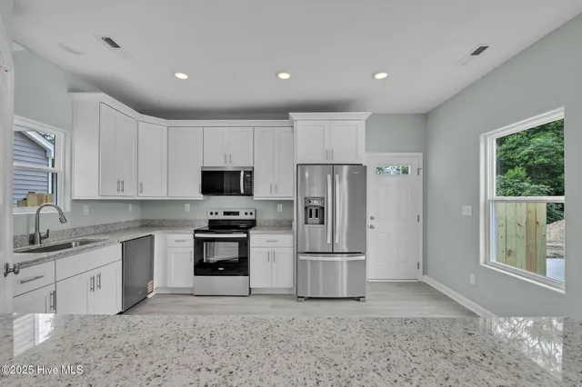 $259,000 | 423 Elcinoca Drive, Elizabeth City, NC 27909