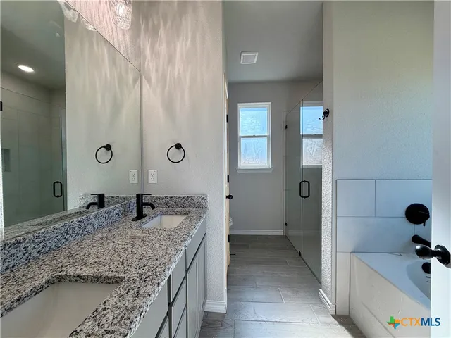 $329,900 | 2576 Settlers Oak Drive, Belton, TX 76513