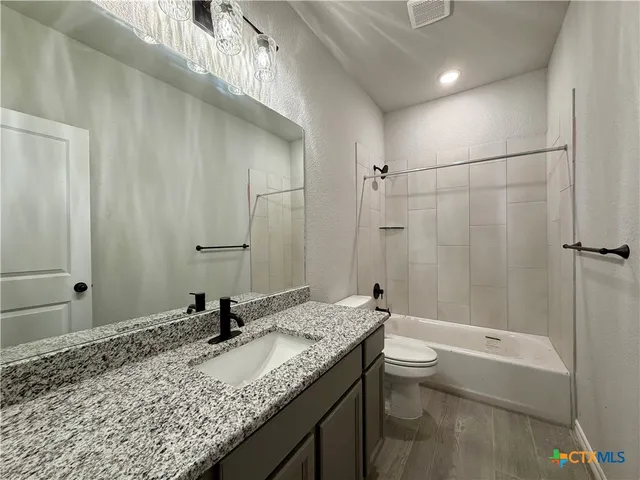 $329,900 | 2576 Settlers Oak Drive, Belton, TX 76513