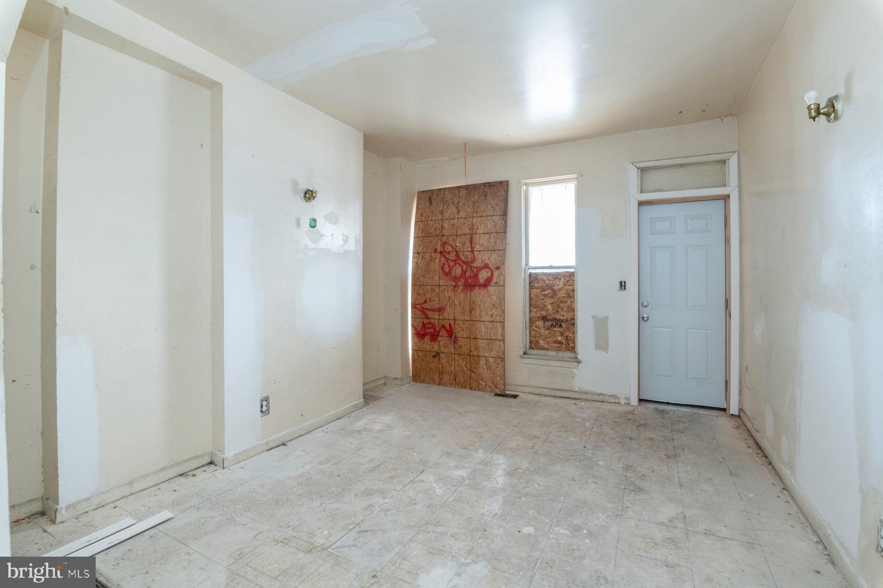 2532 Harford Road Baltimore, MD 21218 - Photo 5 of 25 Gallery Image 5