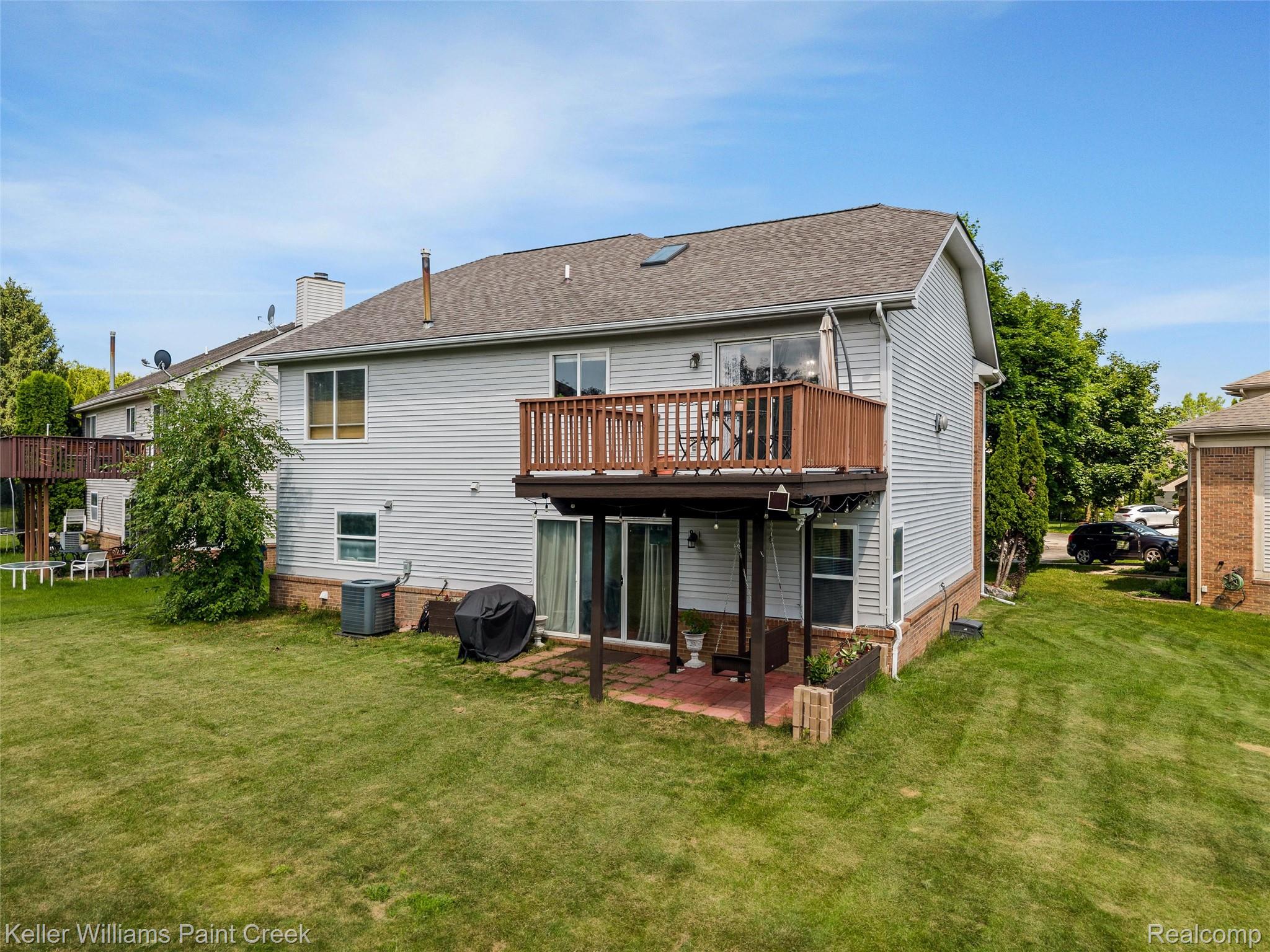 3201 Lynhurst Court Rochester, MI 48306 - Photo 38 of 49 45-3201 Lynhurst Ct - AERIAL 0005.jpg