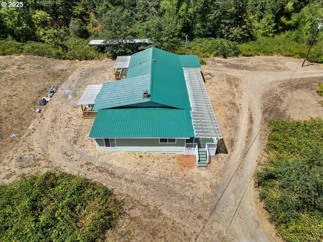 $492,500 | 181 Oak Hollow Road, Riddle, OR 97469