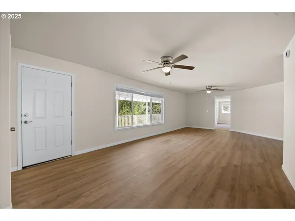 $492,500 | 181 Oak Hollow Road, Riddle, OR 97469