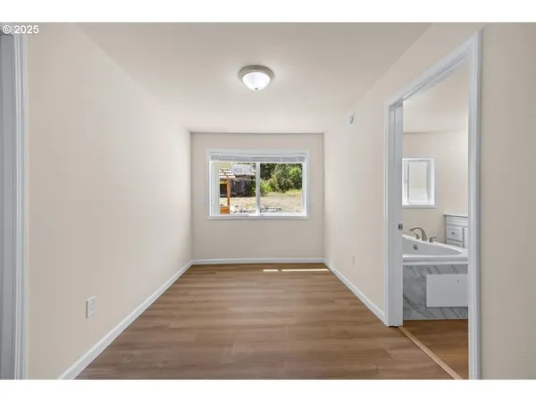 $492,500 | 181 Oak Hollow Road, Riddle, OR 97469