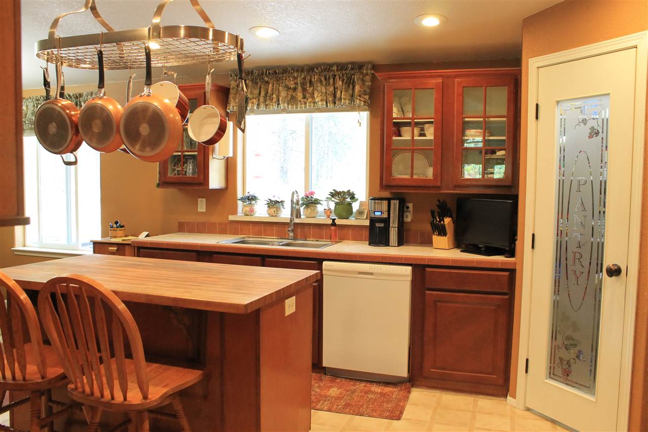 929 East Slaton Road Deer Park, WA 99006 - Photo 8 of 19 Gallery Image 8