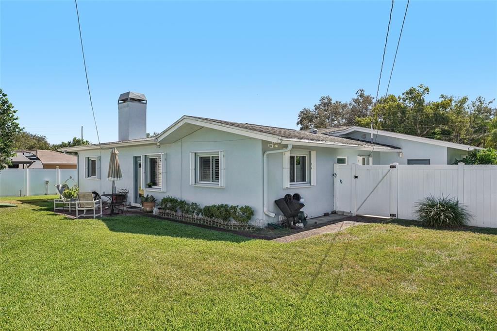 1586 Rosery Road Northeast Largo, FL 33756 - Photo 47 of 74 Gallery Image 47