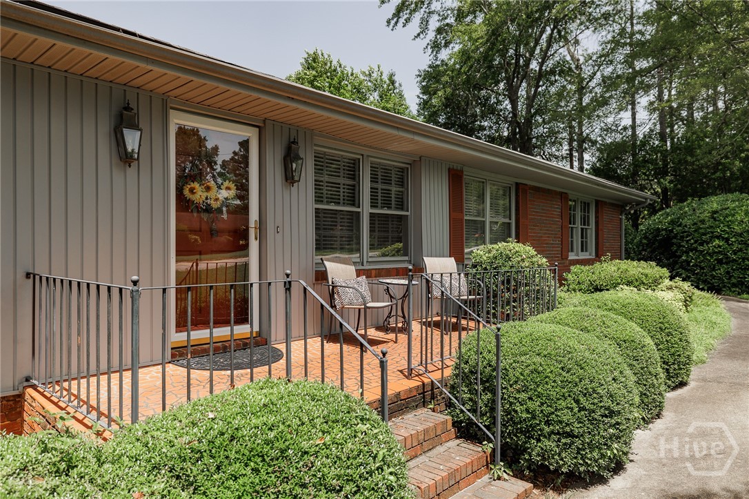 110 South Homewood Drive Athens, GA 30606 - Photo 2 of 21